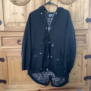 Rain coat. Size M